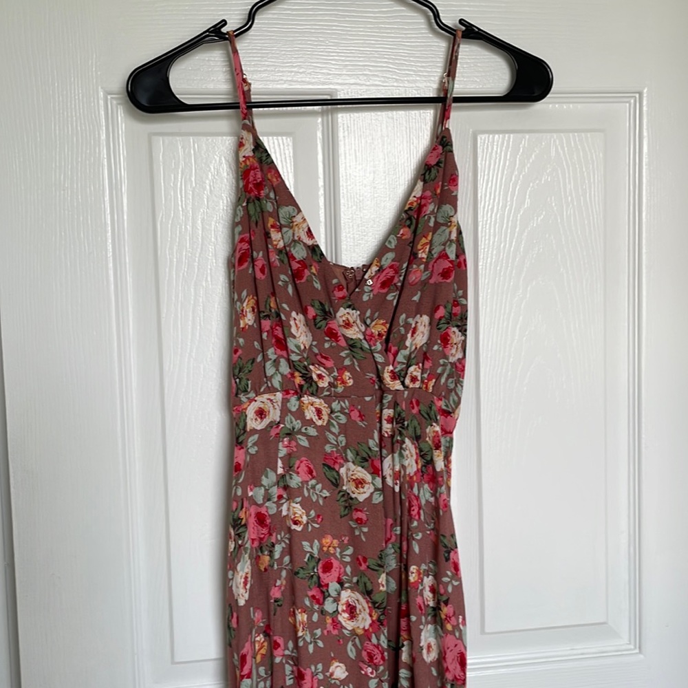 LuLus floor length floral dress, size xs
